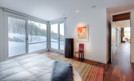 Dossier de presse | 1536-01 - Communiqué de presse | La Poudreuse - Luc Plante architecture + design - Architecture résidentielle - La Poudreuse - Crédit photo : Jean-Guy Lambert photographe