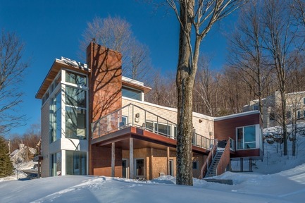 Dossier de presse | 1536-01 - Communiqué de presse | La Poudreuse - Luc Plante architecture + design - Architecture résidentielle - La Poudreuse - Crédit photo : Jean-Guy Lambert photographe