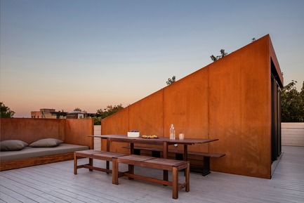 Press kit | 720-14 - Press release | Maison Atelier yh2 - yh2 - Residential Architecture - Photo credit: Maxime Brouillet