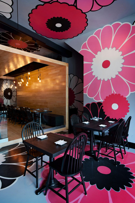 Dossier de presse | 760-05 - Communiqué de presse | Parfum de démesure Bistro japonais Kinoya - Jean de Lessard, Designers Créatifs - Design d’intérieur commercial - Crédit photo : M David Giral 