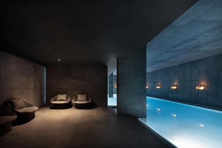 Press kit | 3187-01 - Press release | Strøm Nordic Spa Old Quebec Is a Finalist at the International Hotel & Property Awards: Voting is Open - Strøm Nordic Spa - Commercial Architecture - Photo credit: Adrien Williams