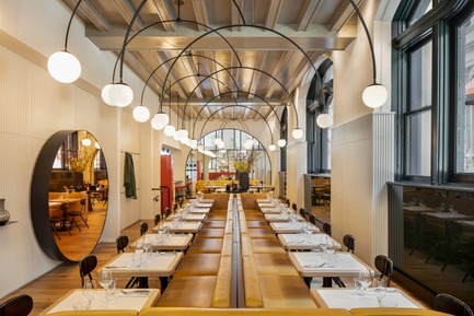 Dossier de presse | 1180-03 - Communiqué de presse | BlazysGérard signe l’aménagement du restaurant Dandy:quand sobriété rime avec raffinement - BlazysGérard - Design d’intérieur commercial - Crédit photo :  Adrien Williams 
