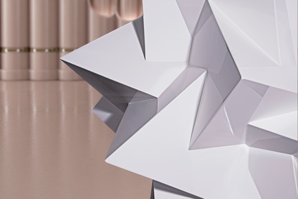 Dossier de presse | 3917-03 - Communiqué de presse | FORMITABLE©Collection - Wael Farran Studio - Produit -  PAPER WEIGHT -  DINING TABLE<p class="" style="">As life happens, we sometimes feel things are escaping us, running away from our attention, like a pile of paper in the wind. In comes the paperweight, blocking any escape in the breeze. It grounds us, reminds us of the true substance, of what matters. Paperweight, is a call to stay to attentive to the essentials of life and a reminder to always be grateful. Two 3D elements serve as a sculptural base for this dining table. The top, a 2cm crystal clear glass, brings back your attention to the essentials i.e. the base, made of white lacquered wood. Complementing the table, are a set of (10 Chairs), with wooden white lacquered legs and grey genuine leather padding. <br>PIECE DIMENSIONS: GLASS TOP: W: 130cm L: 260cm THICKNESS: 2cm – BASE: W: 74cm H: 73cm (x2) </p> - Crédit photo :                WAEL KHOURY PHOTOGRAPHY