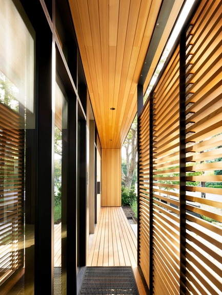 Dossier de presse | 1733-05 - Communiqué de presse | Palo Alto Residence - Studio VARA - Architecture résidentielle - The level of detail and ornament lend a human scale and hand-crafted feel to the abstracted forms and dramatic materiality of this modern home.&nbsp; - Crédit photo : Matthew Millman Photography&nbsp;
