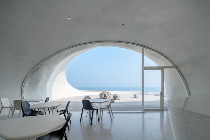 Dossier de presse | 3976-01 - Communiqué de presse | 2019 AZ Awards Winner: UCCA Dune Art Museum - OPEN Architecture - Architecture institutionnelle -  Cafe  - Crédit photo : WU Qingshan