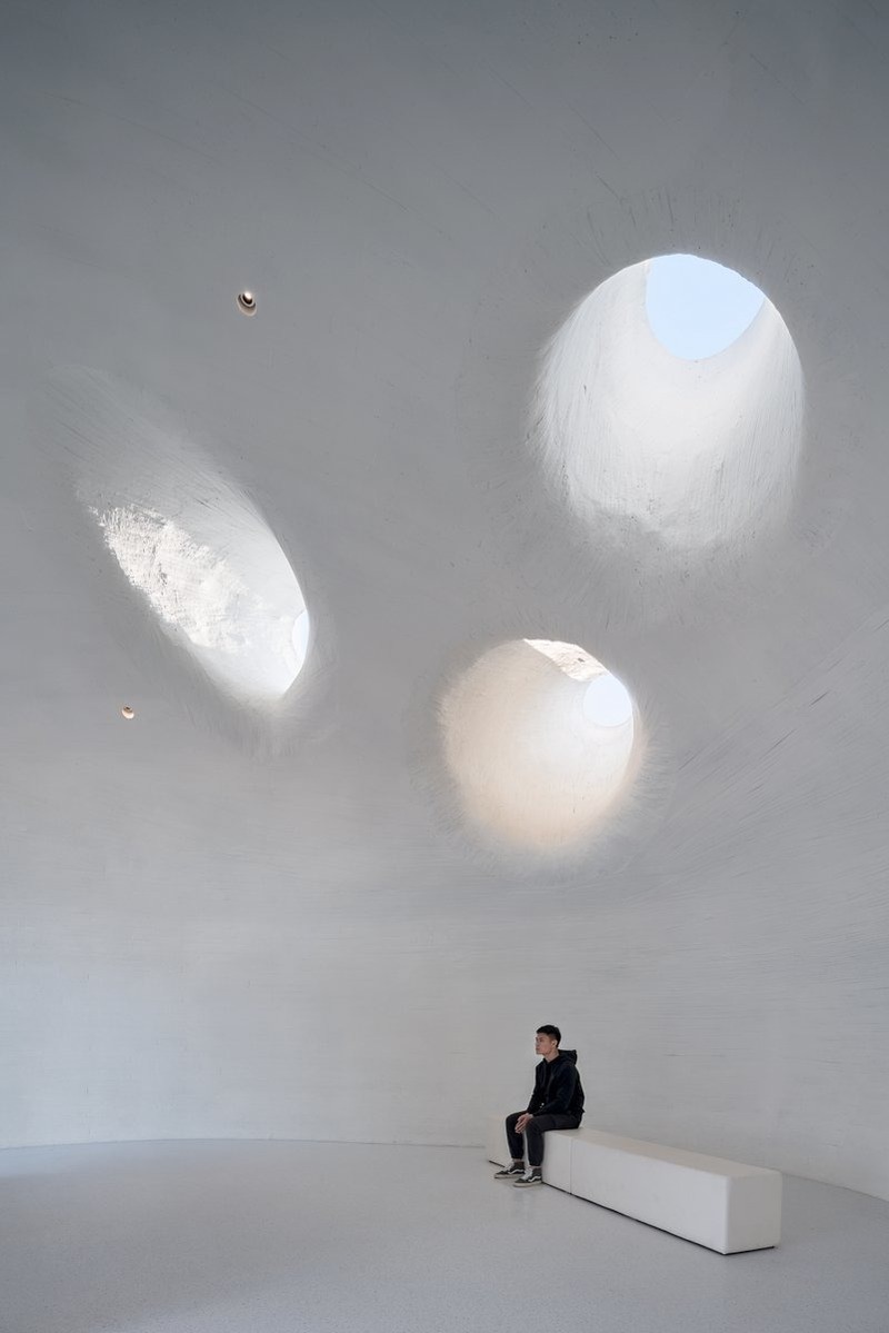 Dossier de presse | 3976-01 - Communiqué de presse | 2019 AZ Awards Winner: UCCA Dune Art Museum - OPEN Architecture - Architecture institutionnelle - Gallery Skylights - Crédit photo : WU Qingshan