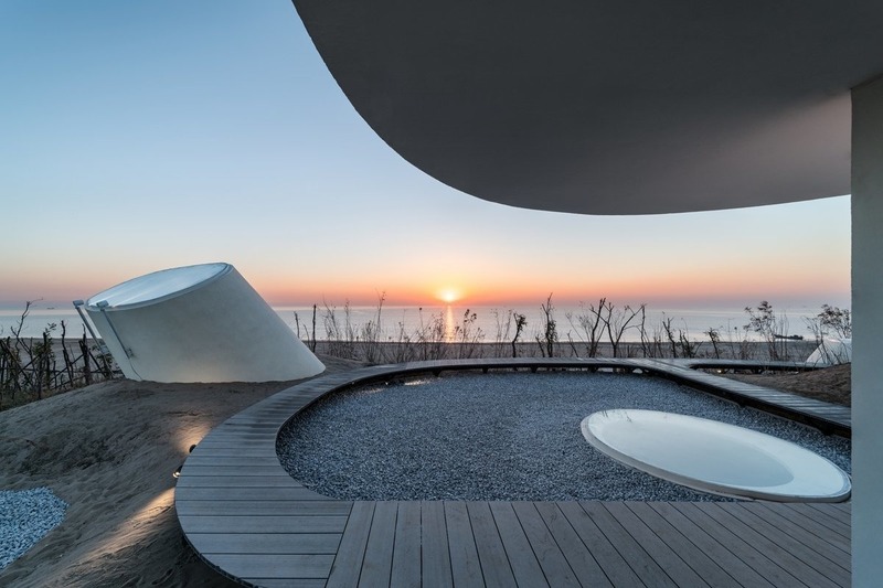 Dossier de presse | 3976-01 - Communiqué de presse | 2019 AZ Awards Winner: UCCA Dune Art Museum - OPEN Architecture - Architecture institutionnelle - Rooftop  - Crédit photo : WU Qingshan