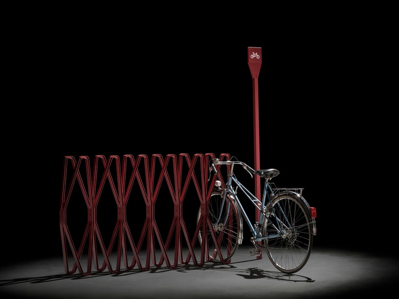 Press kit | 3937-01 - Press release | ARPINO wins RED DOT Award Best of the Best - Urban Design - ARPINO Design - Product - <p>Bicycle Rack OXS</p> - Photo credit: Paulo Carvalho – www.paulocarvalhophotographer.com