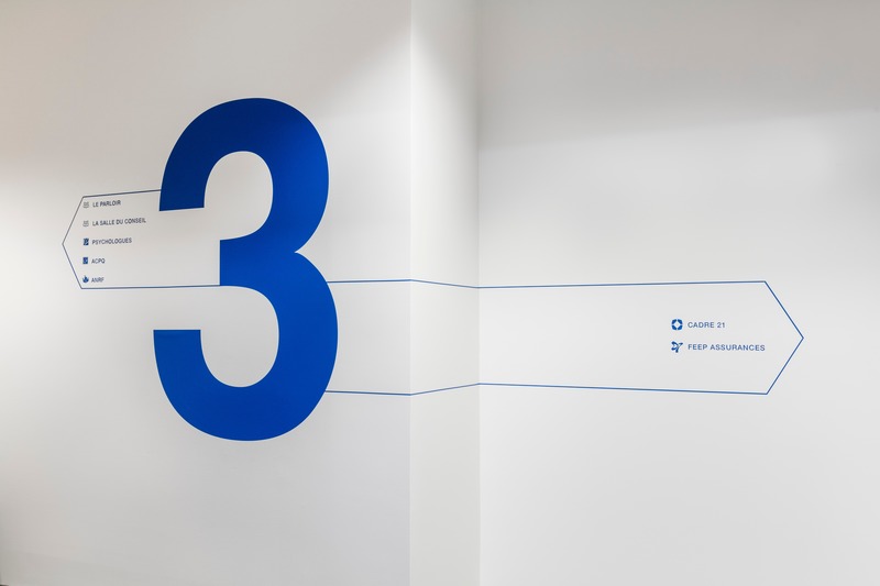 Press kit | 1299-04 - Press release | A bold transformation, a professional and innovative environment - Taktik design - Institutional Architecture - Third Floor Signage - Photo credit: Maxime Brouillet