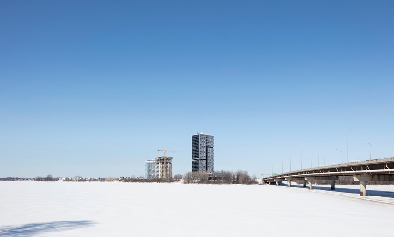 Press kit | 1317-08 - Press release | Panorama: Rising to the Challenge - ACDF Architecture - Residential Architecture - Photo credit: Adrien Williams