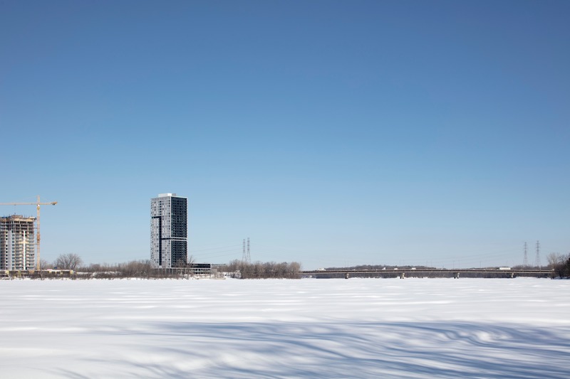 Press kit | 1317-08 - Press release | Panorama: Rising to the Challenge - ACDF Architecture - Residential Architecture - Photo credit: Adrien Williams