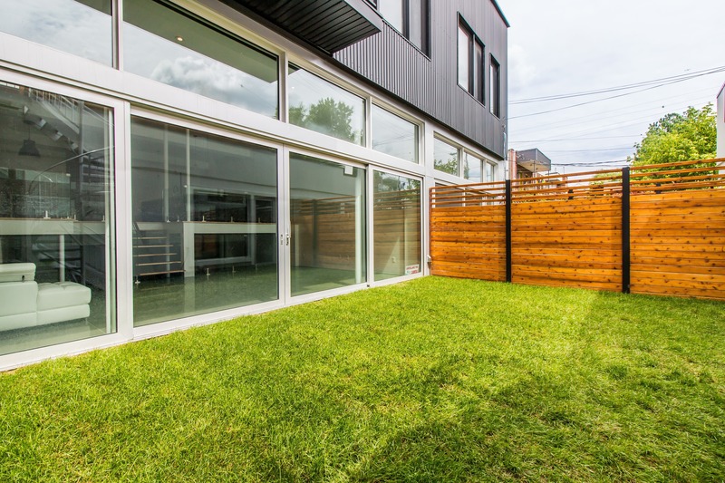 Dossier de presse | 3946-01 - Communiqué de presse | Le Castor Des Érables - Parkhouse - Design d’intérieur résidentiel -   Split-Level - Cour arrière  - Crédit photo : Parkhouse/Bardagi