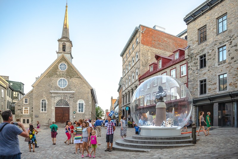 Dossier de presse | 2402-03 - Communiqué de presse | Passages Insolites 6e édition - EXMURO arts publics - Art - Neiges éternelles - Lucie Bulot et Dylan Collins (France et Toronto) - Crédit photo : Stéphane Bourgeois