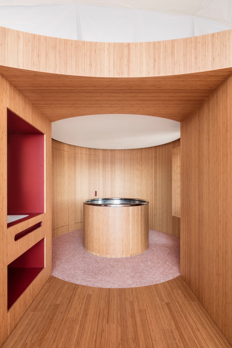 Press kit | 2757-10 - Press release | Montalba Architects Unveils New Hospitality Projects - Montalba Architects - Commercial Architecture - Each Zen Pod references forms from the natural world and borrows materials, such as wood, to reflect the surrounding ecosystem. - Photo credit: Delphine Burtin