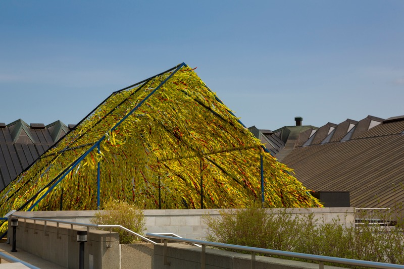 Press kit | 837-31 - Press release | Roof Line Garden II at the Musée de la civilisation and Swing Line Garden at the Reford Gardens by Julia Jamrozik and Coryn Kempster - International Garden Festival / Reford Gardens - Event + Exhibition - <p>Roof Line Garden II</p><p>by Julia Jamrozik &amp; Coryn Kempster</p> - Photo credit: Marie-Josée Marcotte, Icône