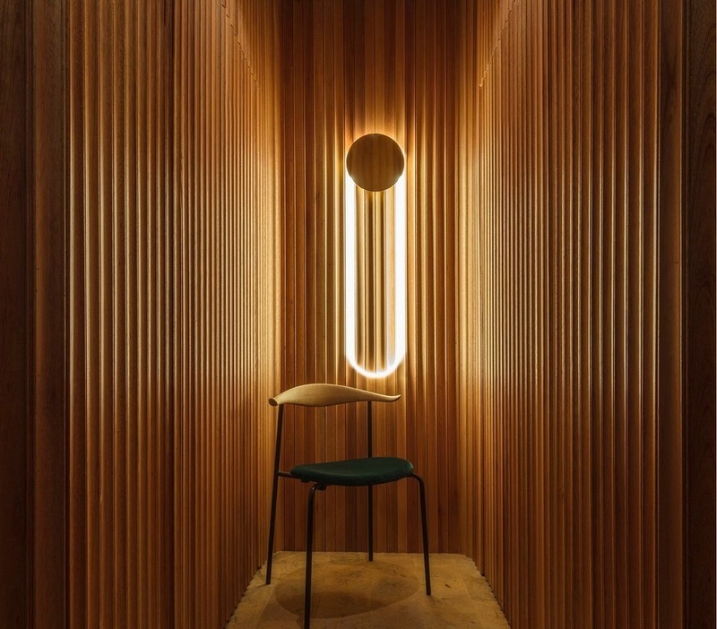 Press kit | 2375-03 - Press release | A Novel Lighting Brand Affirms its Global Presence With an Official Launch in France - d'Armes - Lighting Design - RA Wall - Photo credit: Sella Concept