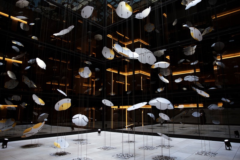 Press kit | 1082-04 - Press release | Pascale Girardin debuts site-specific sculpture for the Four Seasons Hotel Montreal - Pascale Girardin - Art - Each element of the artwork has been designed to create a naturalistic effect of cascading flowers and petals.  - Photo credit: Stephany Hildebrand