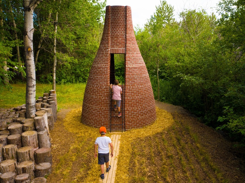 Press kit | 837-33 - Press release | The International Garden Festival Celebrates its 20th Edition - Playgrounds - International Garden Festival | Reford Gardens - Landscape Architecture - Le dernier petit cochon<br>APPAREIL Architecture<br>– Montréal (Québec) Canada - Photo credit: Martin Bond