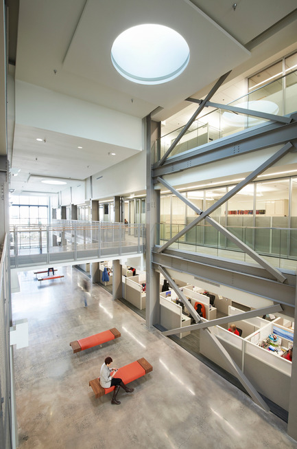 Dossier de presse | 787-07 - Communiqué de presse | WZMH Architects, The First Fifty Years - Celebration - WZMH Architects - Évènement + Exposition - NSPI - NOVA SCOTIA POWER CORPORATE HEADQUARTERS - Crédit photo : Steve Tsai 