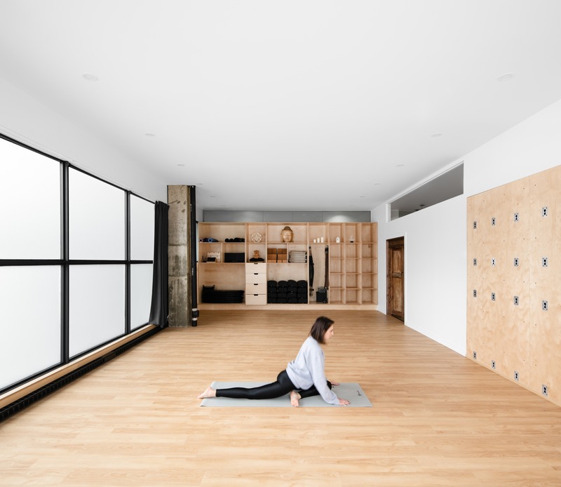 Dossier de presse | 1215-07 - Communiqué de presse | Centre de bien-être Évolution - ISSASTUDIO - Design d’intérieur commercial - Confort et mouvement - Crédit photo :  David Boyer 