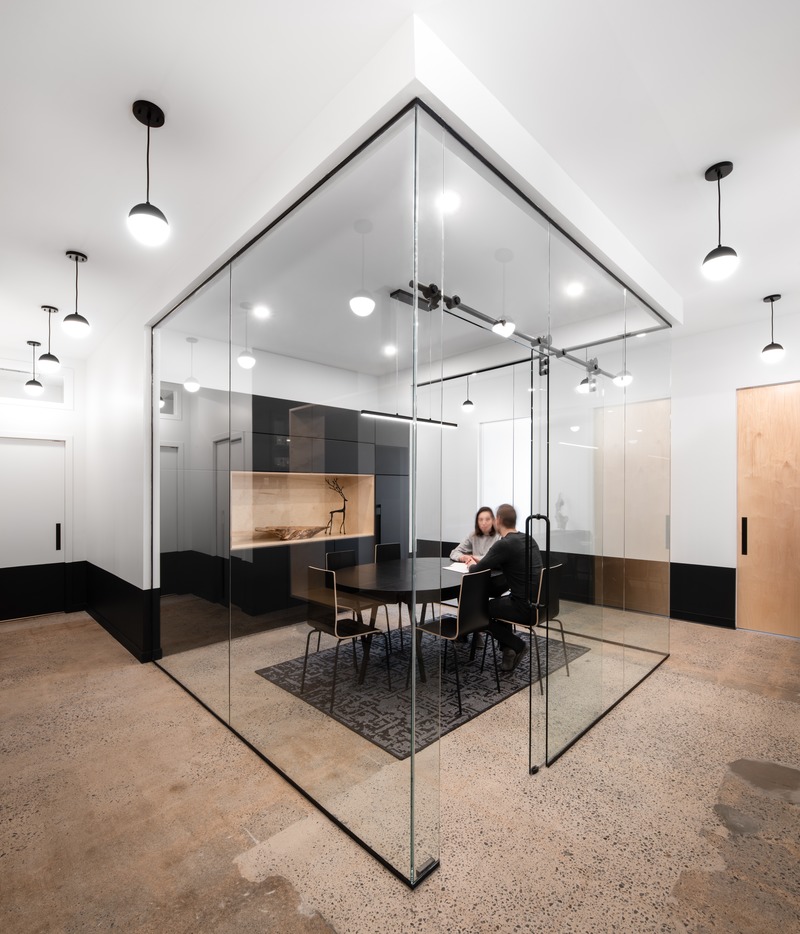 Dossier de presse | 1215-07 - Communiqué de presse | Centre de bien-être Évolution - ISSASTUDIO - Design d’intérieur commercial - Ouverture et transparence - Crédit photo : David Boyer