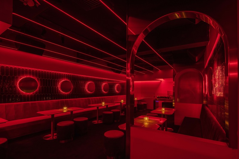 Press kit | 4178-01 - Press release | A Styled Bar in Wuhan Commercial Street - J.H Architecture - Commercial Interior Design - Photo credit: Chen Ming