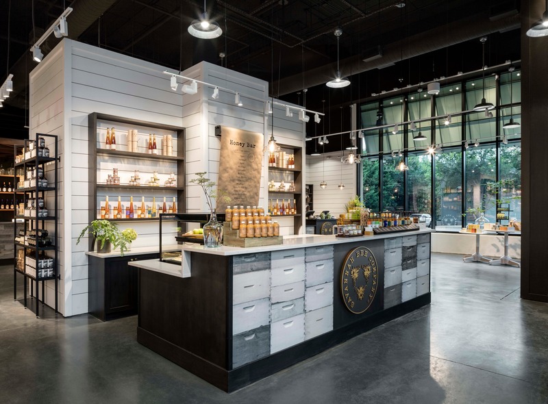Press kit | 2757-11 - Press release | Bergmeyer Establishes West Coast Base in Los Angeles - Bergmeyer - Commercial Architecture -  <p>  Savannah Bee Company </p><p>(National Retail Program Prototype Design)  </p>  - Photo credit:  <p>Magda Biernat Photography<br></p> 