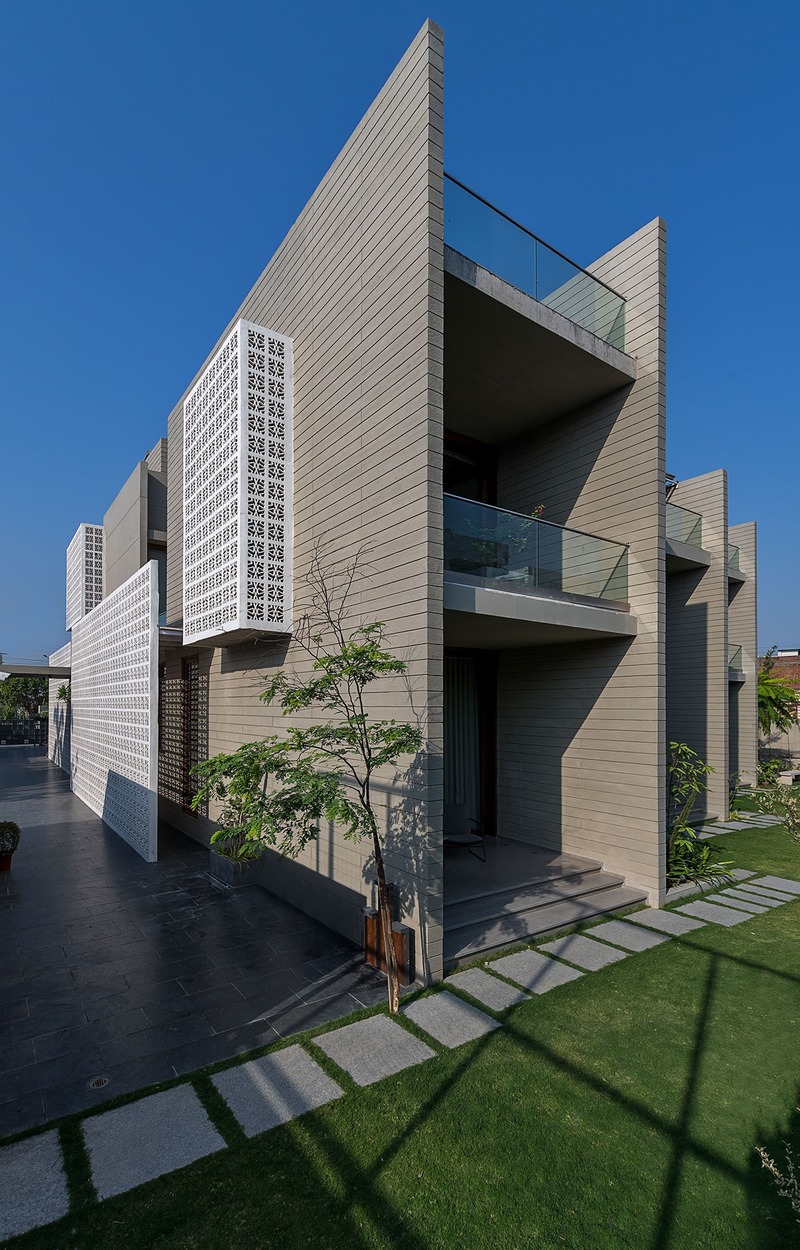 Dossier de presse | 1432-04 - Communiqué de presse | 18 Screens - Sanjay Puri Architects - Architecture résidentielle - Crédit photo : Mr. Dinesh Mehta