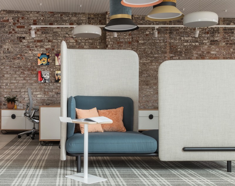 Press kit | 2886-03 - Press release | objekts - SkB Architects - Commercial Interior Design - The open studio is eclectic, illustrating how uniformity can be dethroned by an approachable, less rigid design.  - Photo credit: Nicholas Worley