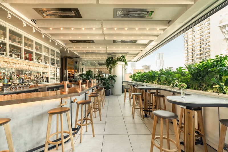 Press kit | 1301-01 - Press release | New MARCUS restaurant at Four Seasons Hotel Montreal - Atelier Zébulon Perron - Commercial Interior Design - Terrace - Photo credit: Olivier Blouin