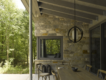 Dossier de presse | 780-02 - Communiqué de presse | La maison de Bromont - Paul Bernier Architecte - Architecture résidentielle - Crédit photo : James Brittain