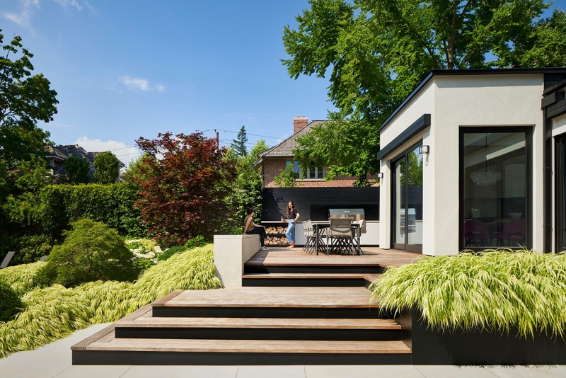 Press kit | 4204-01 - Press release | Forest Hill Garden & Pavilion - Amantea Architects - Residential Architecture - View of dining terrace<br> - Photo credit: Doublespace Photography