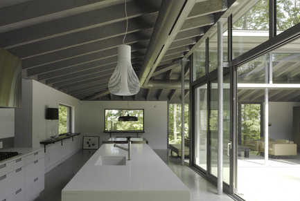 Dossier de presse | 780-02 - Communiqué de presse | La maison de Bromont - Paul Bernier Architecte - Architecture résidentielle - Crédit photo : James Brittain