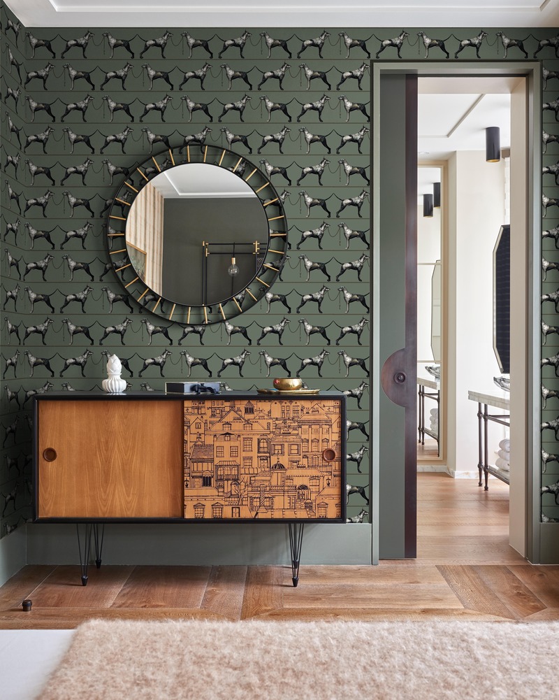 Dossier de presse | 3279-06 - Communiqué de presse | FEATHR and Artist Magnus Gjoen Collaborate on New Wallpaper Collection - FEATHR - Produit - 'You Don't Find the Light by Avoiding the Darkness' wallpaper - Crédit photo : Andreas von Einseidel/Alamy/FEATHR/Magnus Gjoen