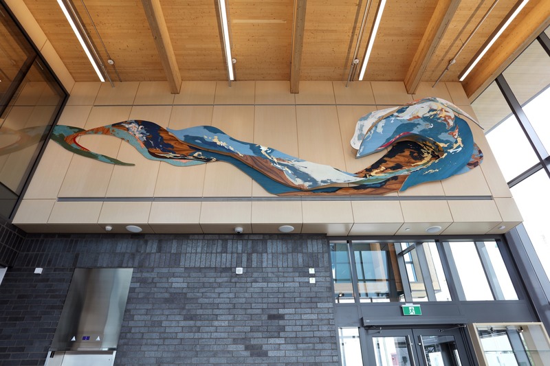 Dossier de presse | 746-05 - Communiqué de presse | Affluents - Yechel Gagnon - Art -  <p>Affluents, 2019</p><p>contreplaqué, placages teints et naturels avec feuille d'or, d'aluminium, de cuivre et acier inoxydable<br></p><p>387" x 95" x 24" / 983 x 241 x 61 cm<span lang="EN-CA"></span><br></p><p style=""><br></p>  - Crédit photo : Alexandre Masino<br>