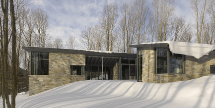 Dossier de presse | 780-02 - Communiqué de presse | La maison de Bromont - Paul Bernier Architecte - Architecture résidentielle - Crédit photo : James Brittain