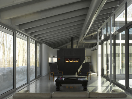 Dossier de presse | 780-02 - Communiqué de presse | La maison de Bromont - Paul Bernier Architecte - Architecture résidentielle - Crédit photo : James Brittain