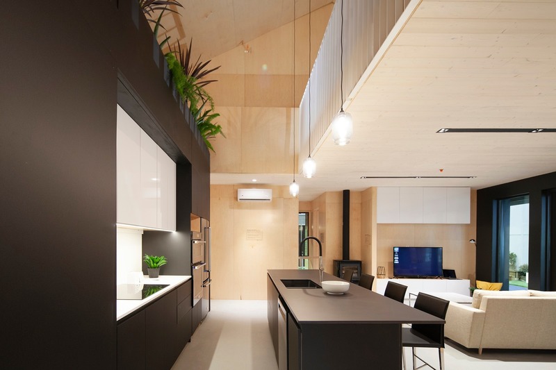 Press kit | 4209-01 - Press release | Kits Écohabitation: Architecture Meets the Prefab Housing Market - Écohabitation - Residential Architecture - Inside the Eco-Habitat S1600<br style=""> - Photo credit: PARA-SOL