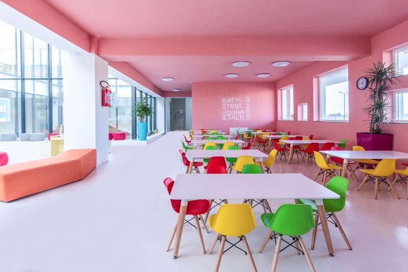 Dossier de presse | 1124-25 - Communiqué de presse | WINWAN Live 2019: World Interiors News Winners - Haymarket Media Group - World Interiors News - Évènement + Exposition - American School of Kosova  - Crédit photo : Maden Group