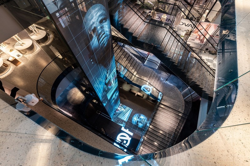 Dossier de presse | 1124-25 - Communiqué de presse | WINWAN Live 2019: World Interiors News Winners - Haymarket Media Group - World Interiors News - Évènement + Exposition -   Nike House of Innovation 001 - Studio Illumine (lighting design)   - Crédit photo : Creative Concept Direction by Nike Retail Design<br>Interior Design by Callison RTKL<br>Lighting Design by Studio Illumine<br>Photography by Xuzhe for Tophoto<br style=""> 