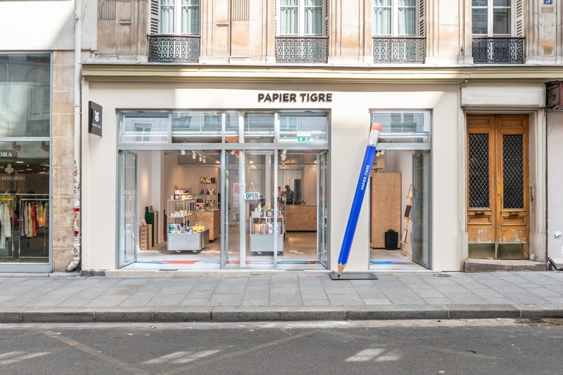 Dossier de presse | 2037-02 - Communiqué de presse | Nouveau showroom Papier Tigre - Cent15 architecture - Architecture commerciale - Crédit photo :  Papier Tigre_Cent15 architecture_Caudroy photographie 
