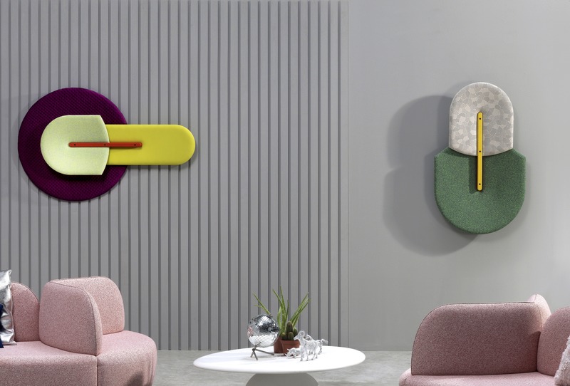Dossier de presse | 2704-09 - Communiqué de presse | "A la Fresca" - Merging Indoors and Outdoors - imm cologne 2020, Koelnmesse GmbH - Évènement + Exposition - <p>Beetle, designed by MUT for Sancal, is a decorative but functional design piece, which works as an acoustic panel. The five basic shapes can be combined in any way by the customer, up to three panels can be attached to the same base. Considering the diversity of textiles, colors and shapes the possibilities of combinations seem nearly endless, like the biodiversity of beetles by which this product is inspired.</p> - Crédit photo : <p>Sancal<span></span><span lang="EN-US"></span></p>