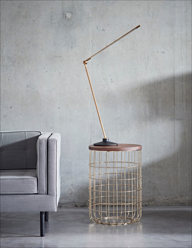 Dossier de presse | 2253-09 - Communiqué de presse | Celebrating Ten Years of Dare Studio with an Edit of Classic Designs and New Products - Dare Studio - Produit - Dare Studio_Wire Tall Side Coffee Table_www.darestudio.com - Crédit photo : Dare Studio