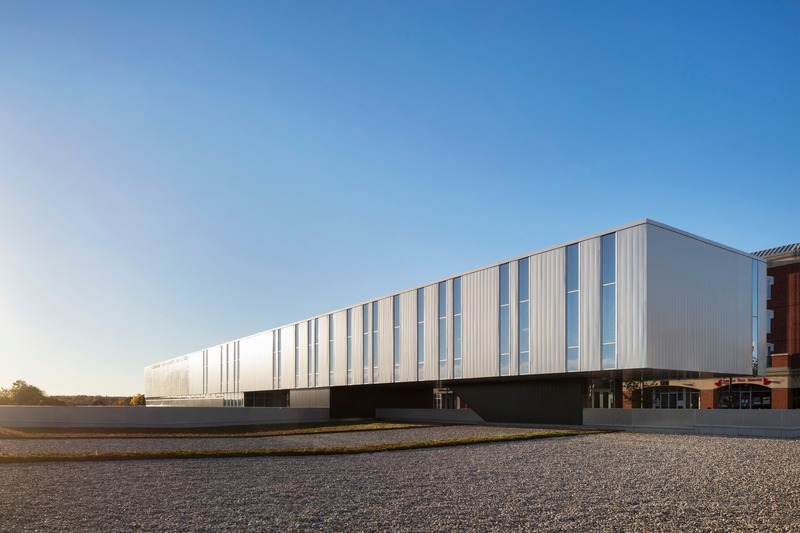 Press kit | 1456-09 - Press release | Laurier Brantford YMCA - CannonDesign - Commercial Architecture - Photo credit: Adrien Williams