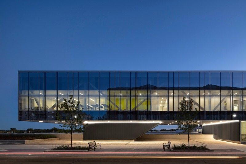 Press kit | 1456-09 - Press release | Laurier Brantford YMCA - CannonDesign - Commercial Architecture - Photo credit: Adrien Williams
