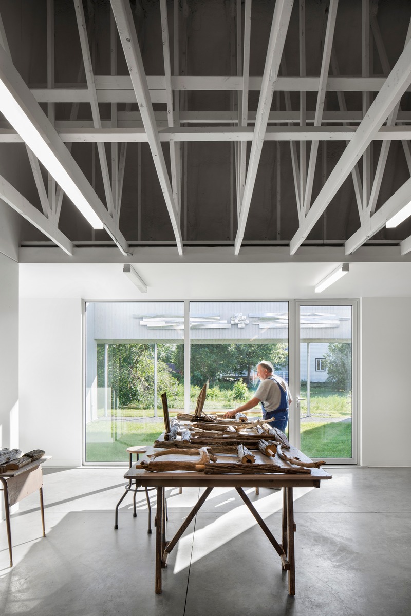 Dossier de presse | 1527-10 - Communiqué de presse | Est-Nord-Est, un centre d’artistes contemporain inspiré par la tradition - Bourgeois / Lechasseur architectes - Architecture institutionnelle - Crédit photo : Adrien Williams