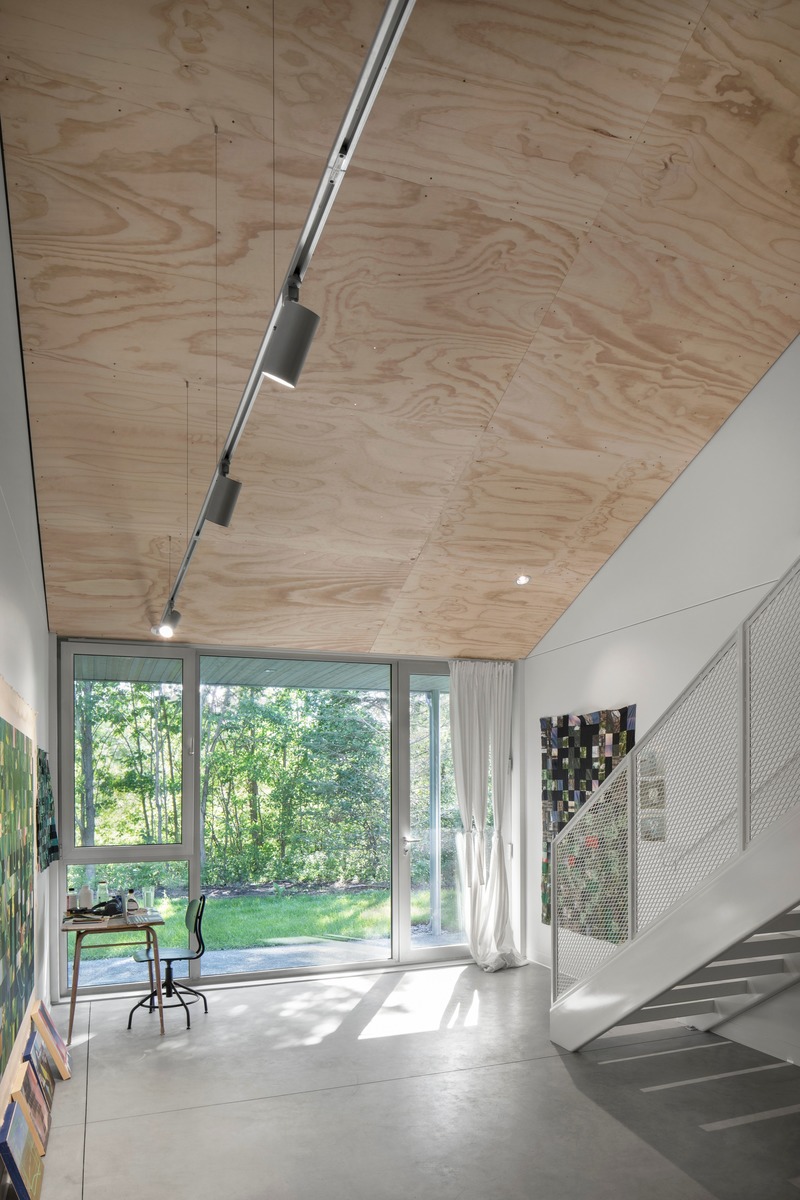 Dossier de presse | 1527-10 - Communiqué de presse | Est-Nord-Est, un centre d’artistes contemporain inspiré par la tradition - Bourgeois / Lechasseur architectes - Architecture institutionnelle - Crédit photo : Adrien Williams