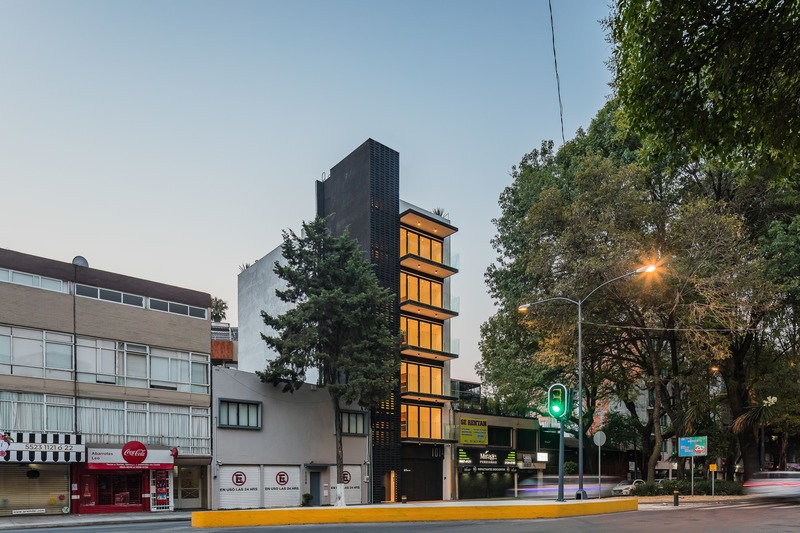 Dossier de presse | 4189-01 - Communiqué de presse | División del Norte - Iconico - Architecture résidentielle - Crédit photo : Onnis Luque 
