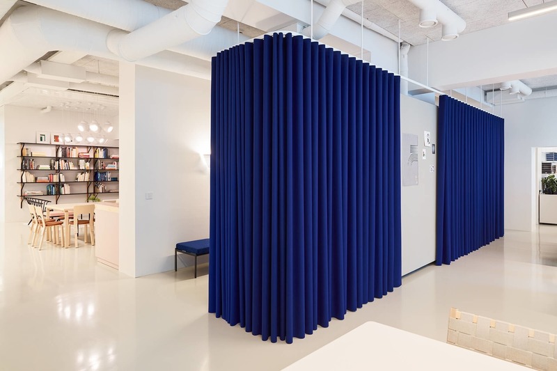 Dossier de presse | 3160-05 - Communiqué de presse | Frame Awards 2020 Longlist Announced - Frame - Concours - Tarkett Headquarters - <i>Small Office of the Year</i> - Crédit photo : Sevil Peach Architecture + Design