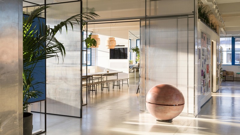Dossier de presse | 3160-06 - Communiqué de presse | Frame Awards 2020 Nominees Announced - Frame - Concours - SPACE10 Redesign - Small Office of the Year <br style=""> - Crédit photo : Spacon &amp; X
